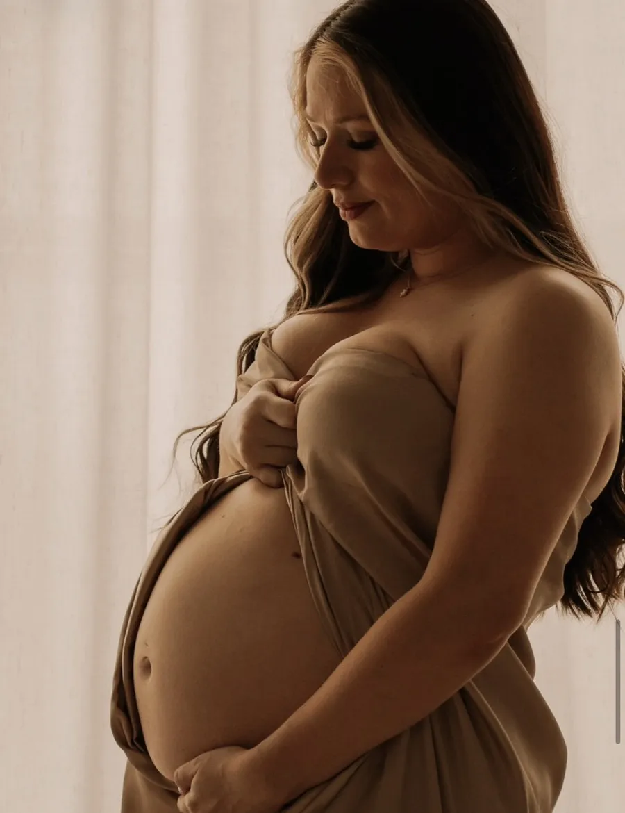 Maternity photography by Bre